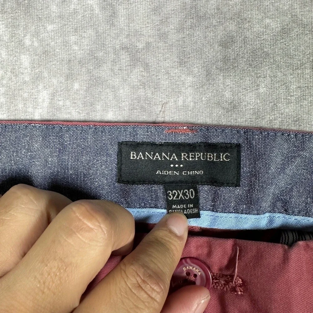 Banana Republic Aiden Slim Chino Pants 32x30 Light Burgundy Flat Front Casual
